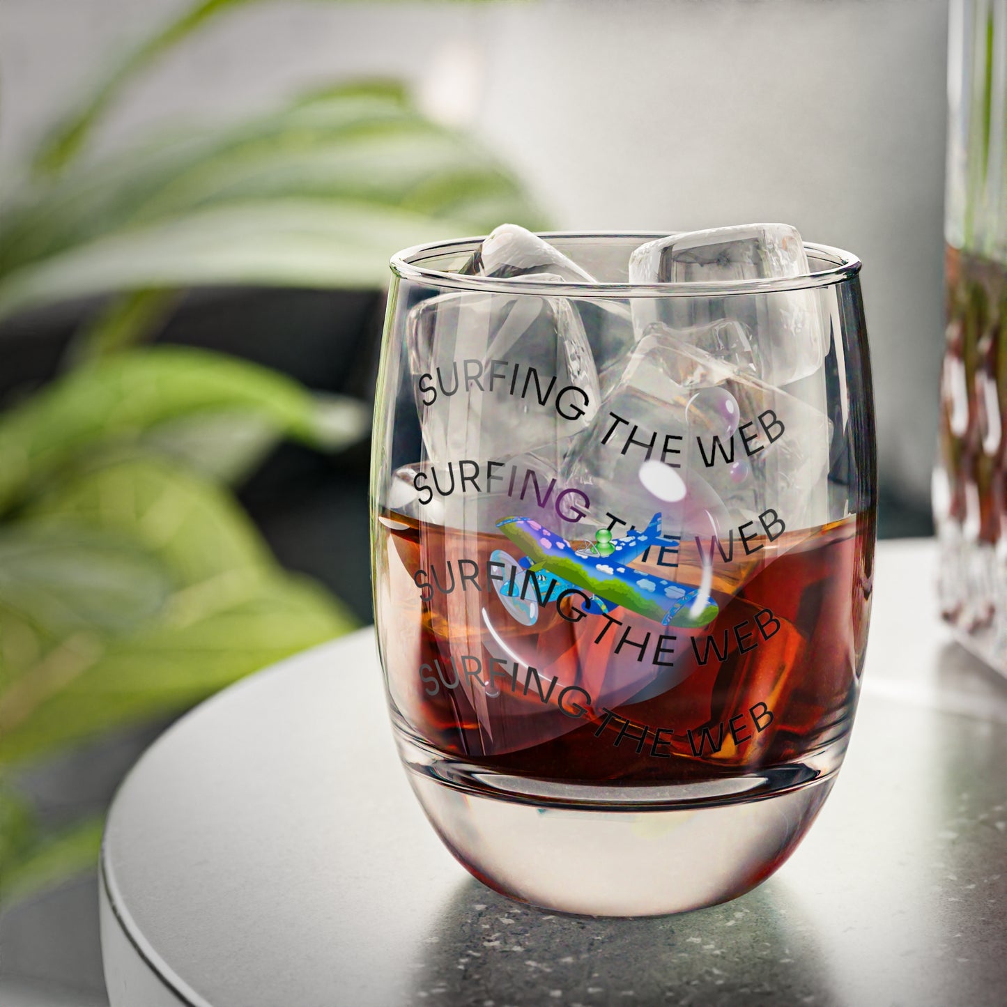 Surfing The Web - Frutiger Spirit Whiskey Glass